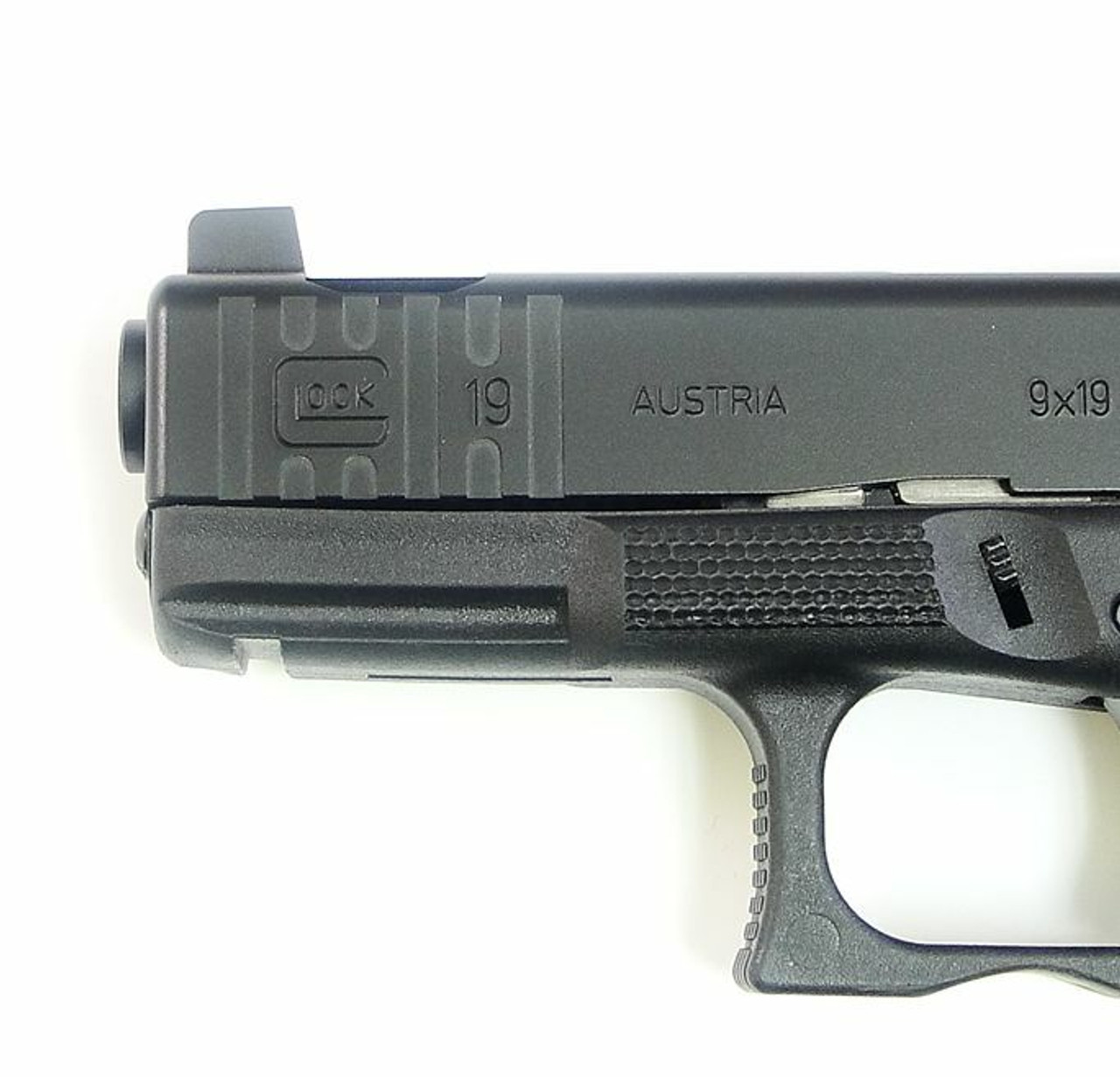 Front Cocking Serrations